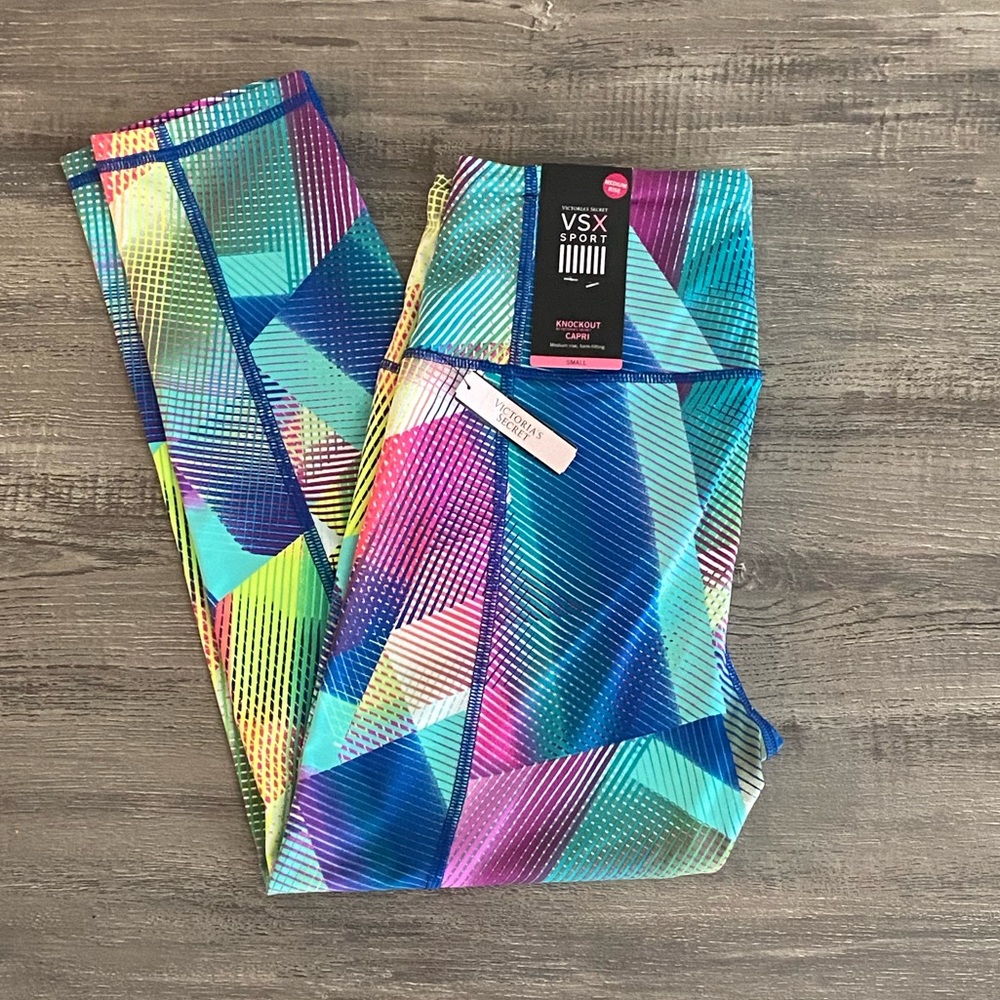 Victoria’s Secret Capri Sport Workout pants